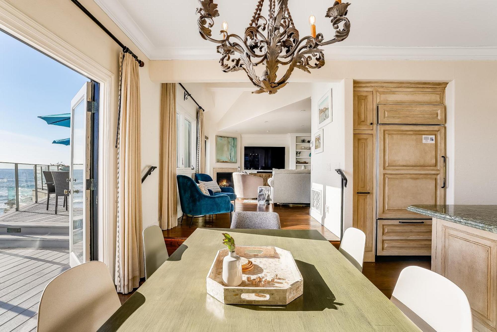 Luxury, Renovated, Oceanfront With Incredible Deck & Views - Dogs Welcome