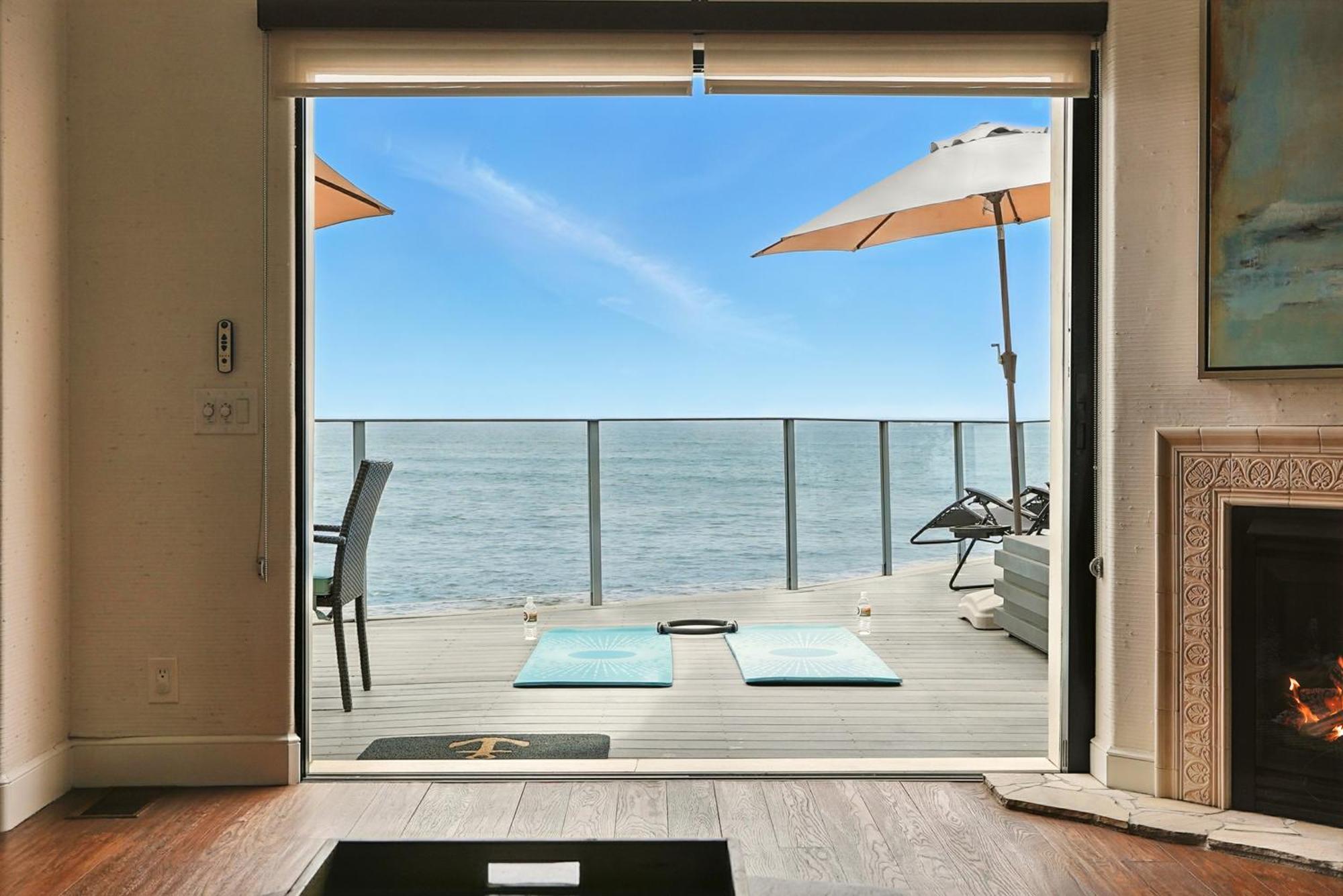 Luxury, Renovated, Oceanfront With Incredible Deck & Views - Dogs Welcome San Diego