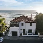 Luxury, Renovated, Oceanfront Home With Incredible Deck & Views - Dogs Welcome