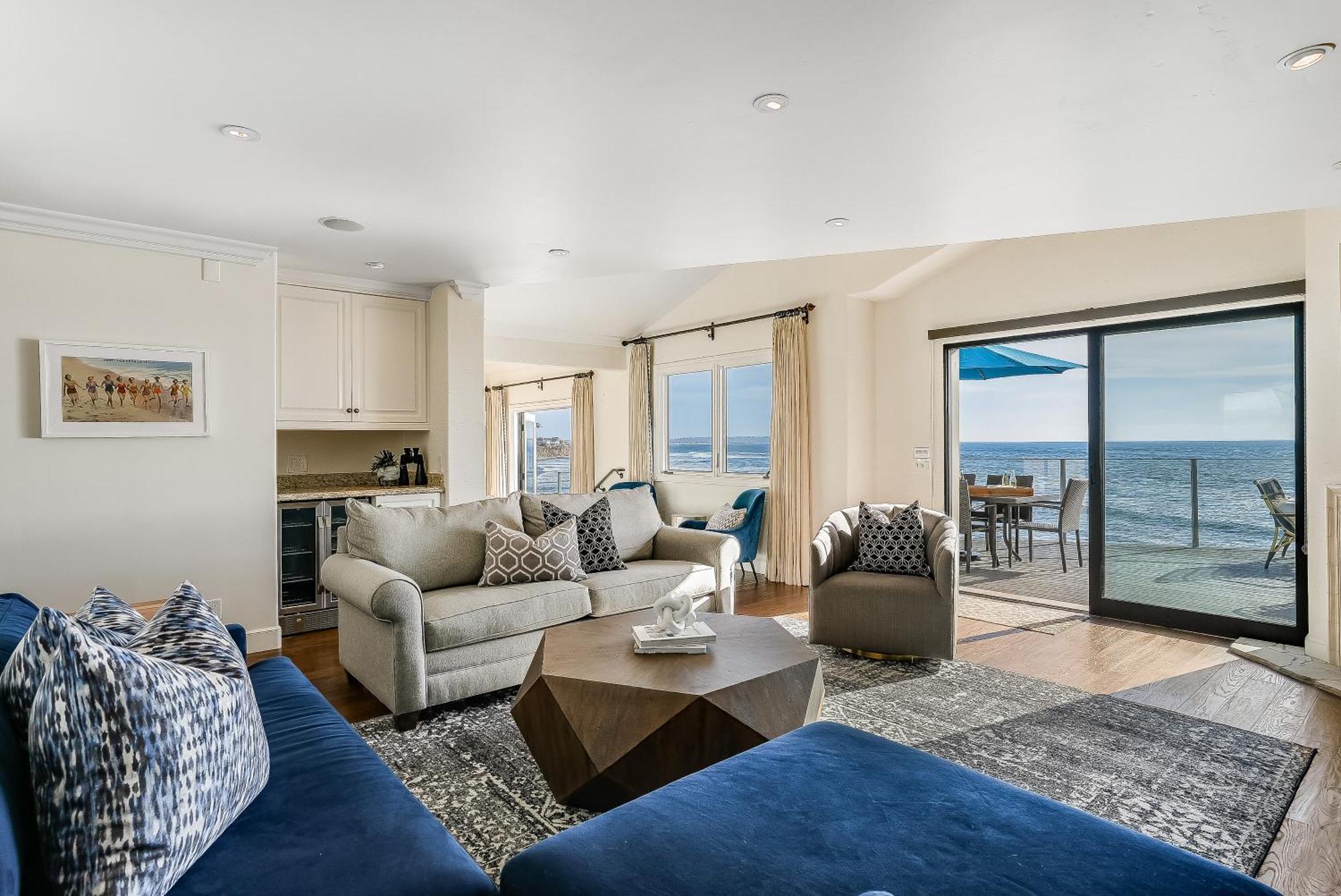 Luxury, Renovated, Oceanfront With Incredible Deck & Views - Dogs Welcome